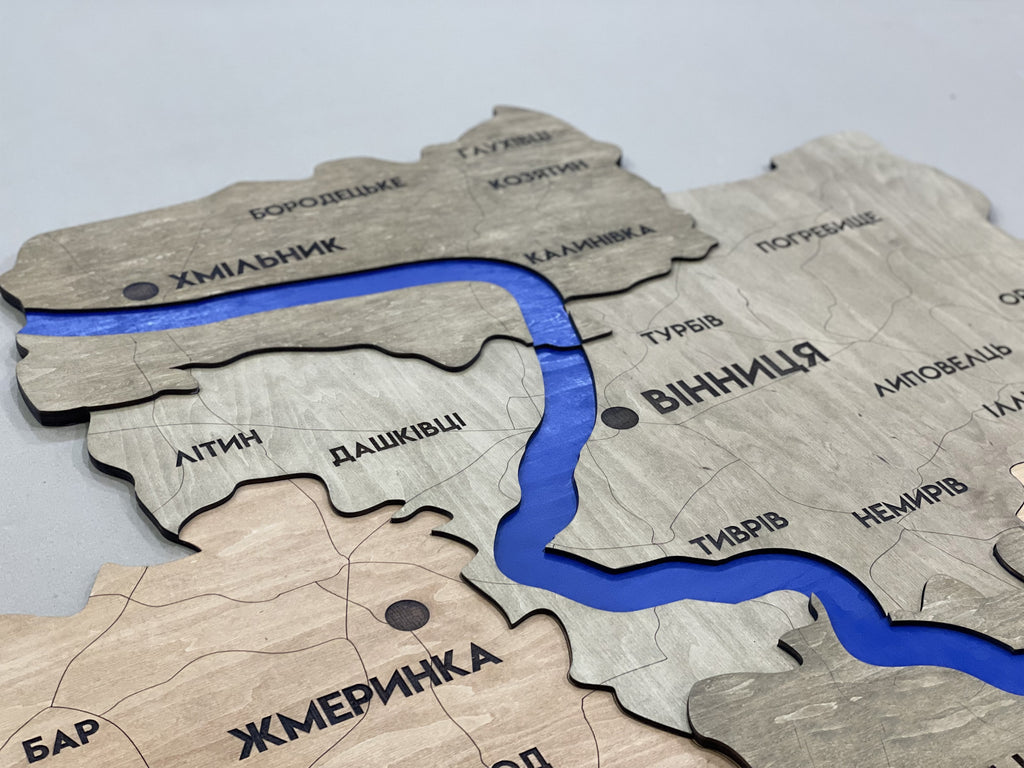 Багатошарова карта Вінницької області з річками, колір Light Tree