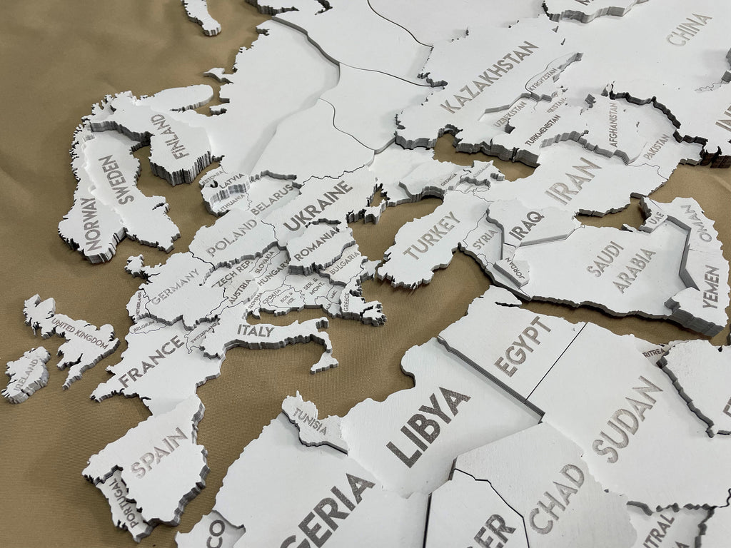 Багатошарова карта світу колір White