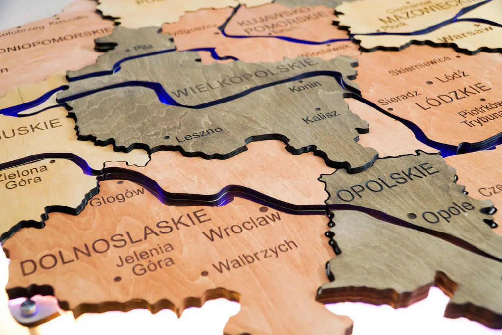Дерев'яна багатошарова карта Польщі з підсвіткою річок та контуру, колір Warm