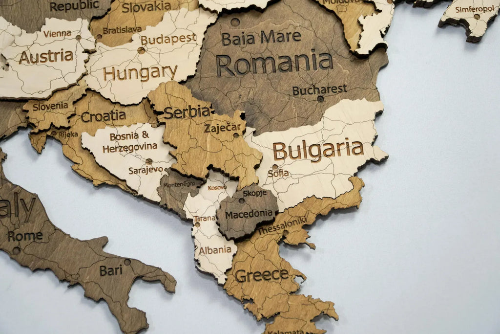 Карта Європи багатошарова колір Terra