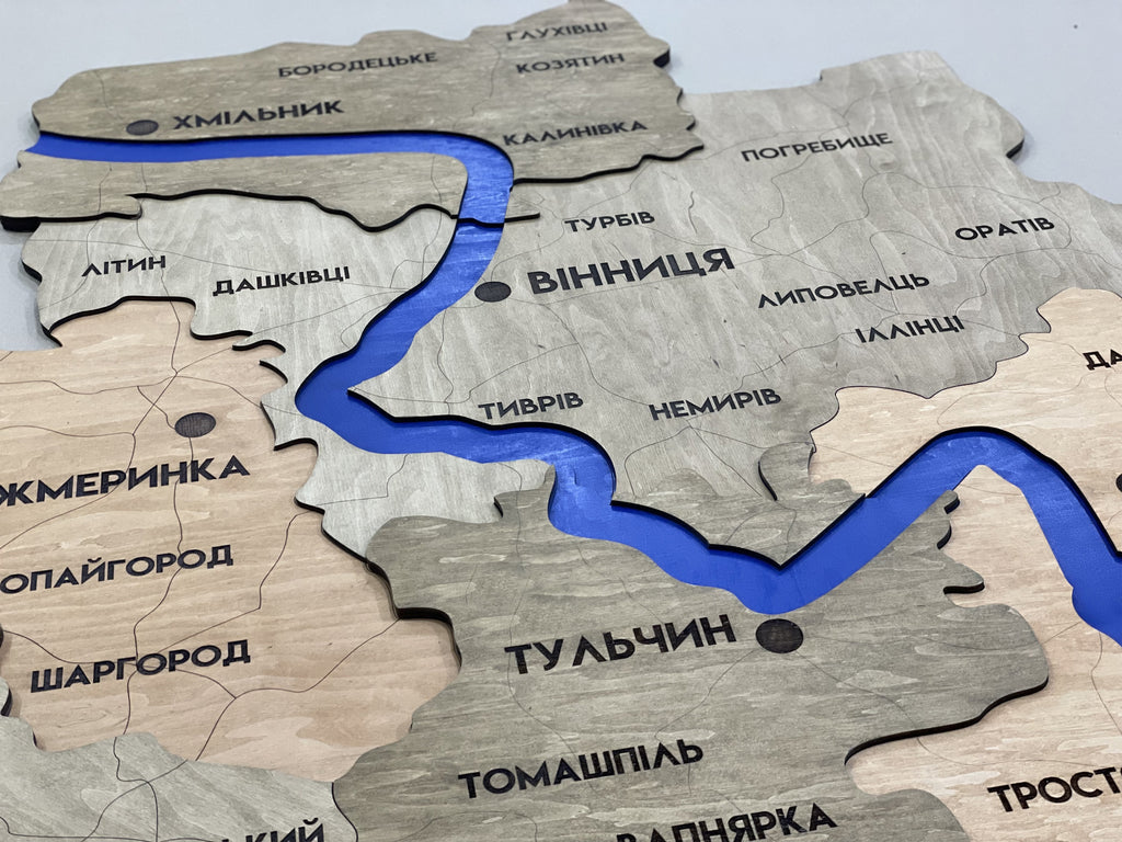 Багатошарова карта Вінницької області з річками, колір Light Tree