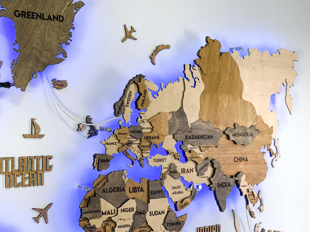 Багатошарова карта світу з підсвіткою RGB колір Wander