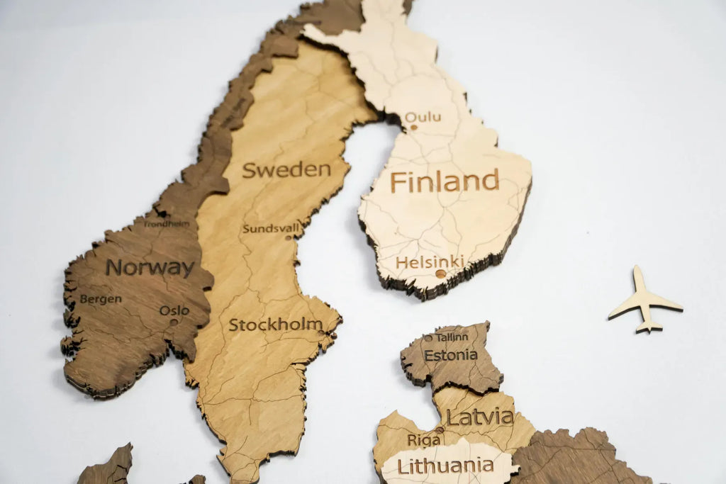 Карта Європи багатошарова колір Terra