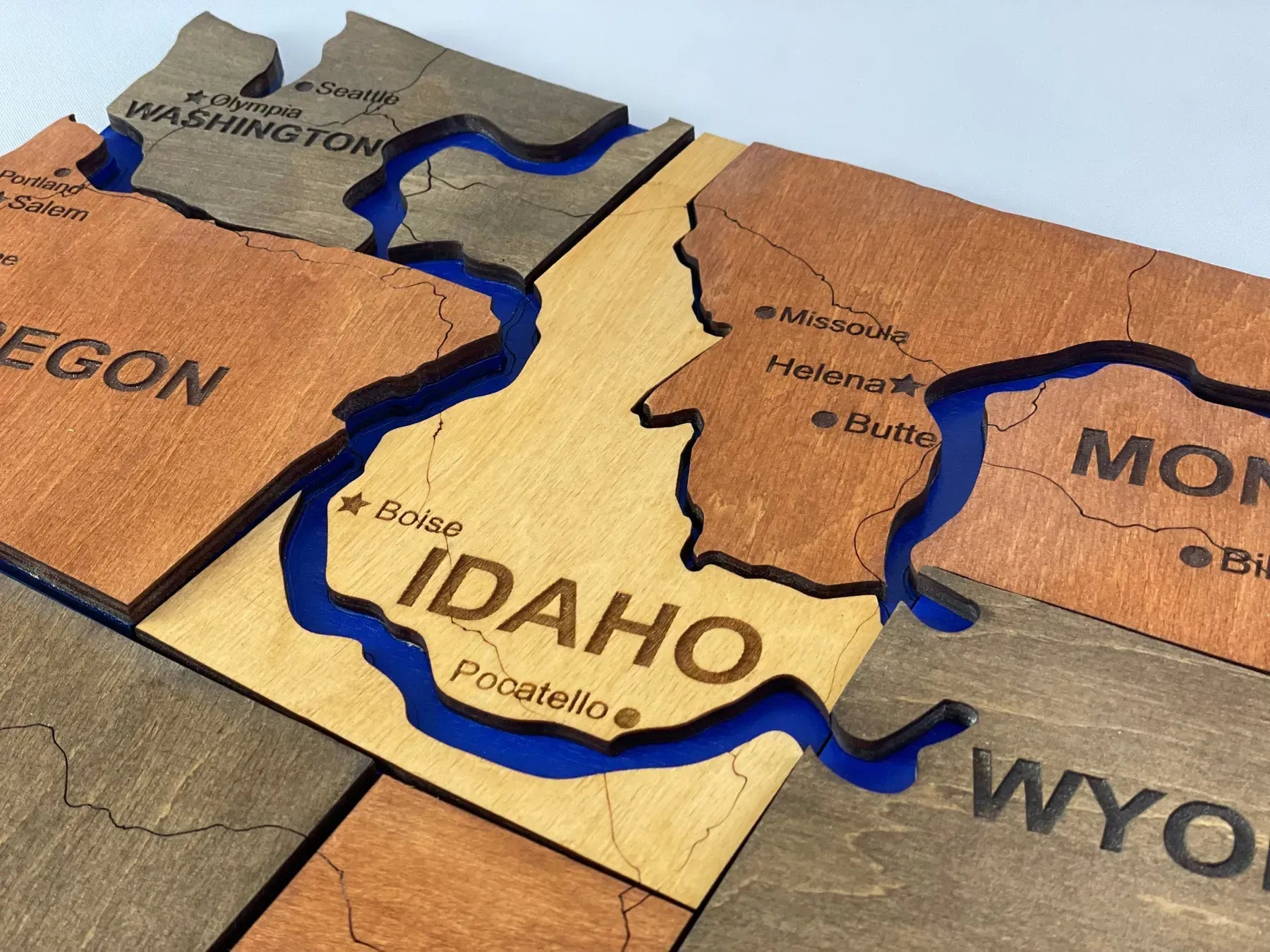 Карта США з дорогами та фарбованими річками, колір Warm