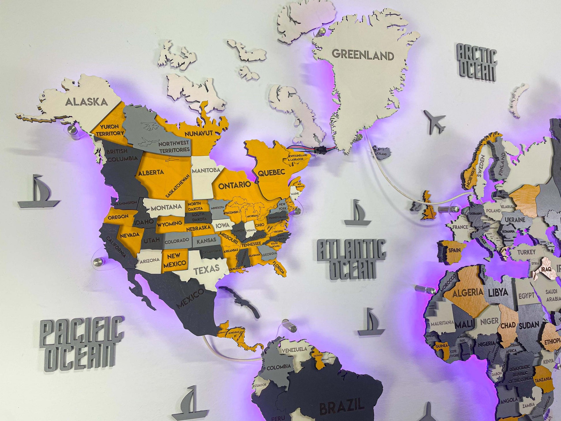 Багатошарова карта світу з підсвіткою RGB колір Urban