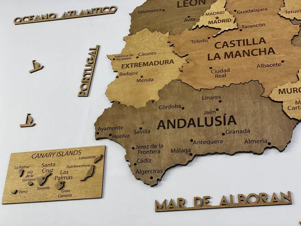 Багатошарова карта Іспанії з дерева, колір Oak