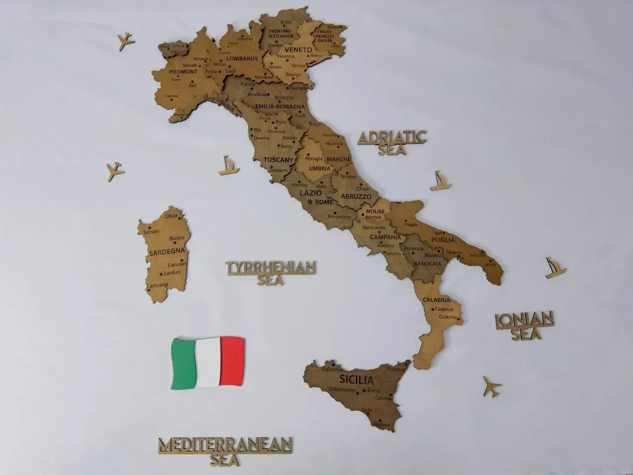 Багатошарова карта Італії з дерева, колір Rosewood