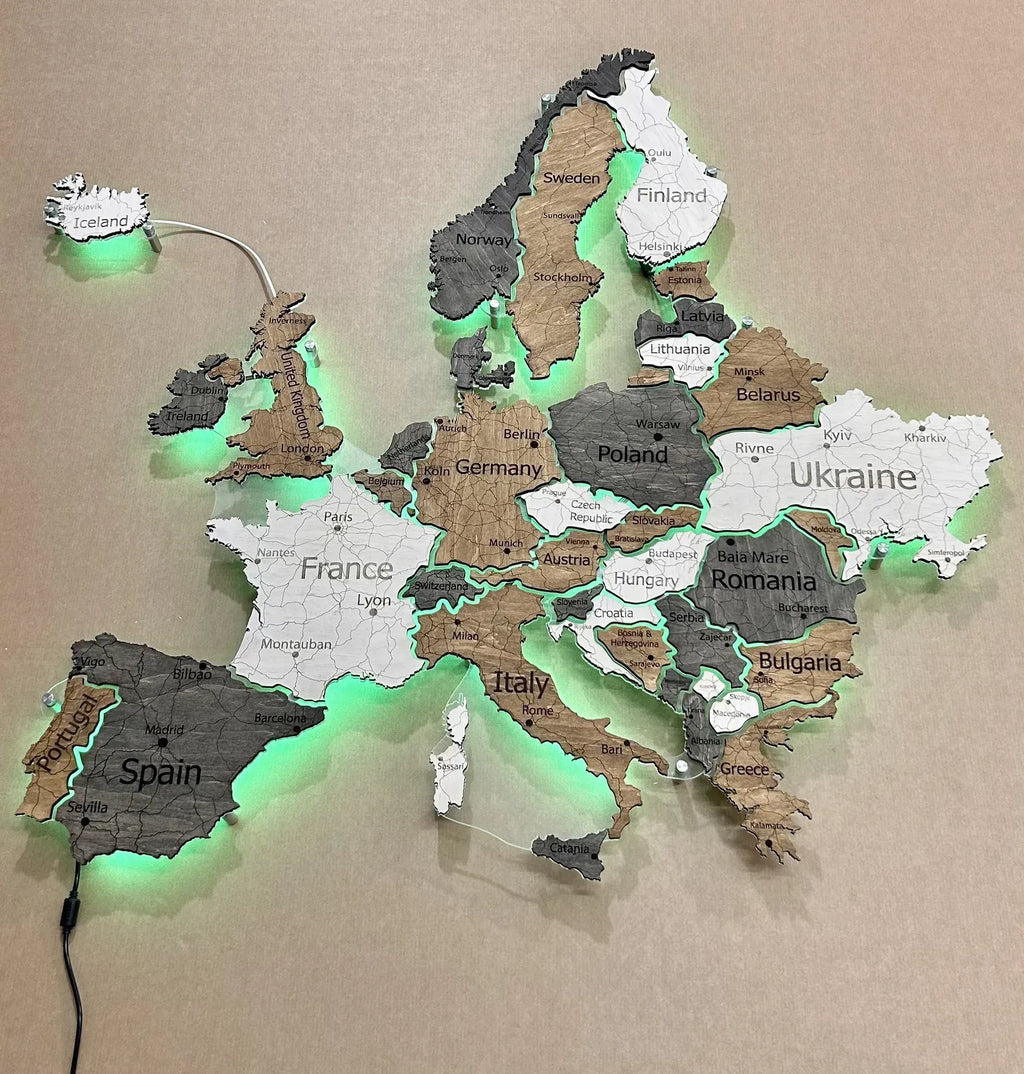 Карта Європи на акрилі з підсвіткою RGB між країнами колір Warm