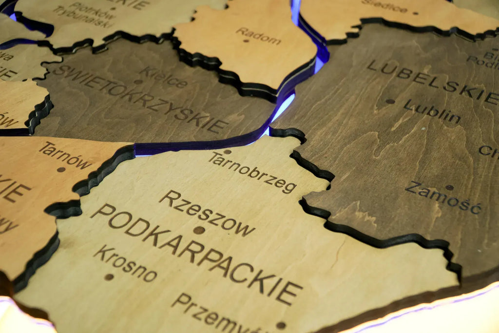 Карта Польщі на акрилі з підсвіткою між областями колір Light tree