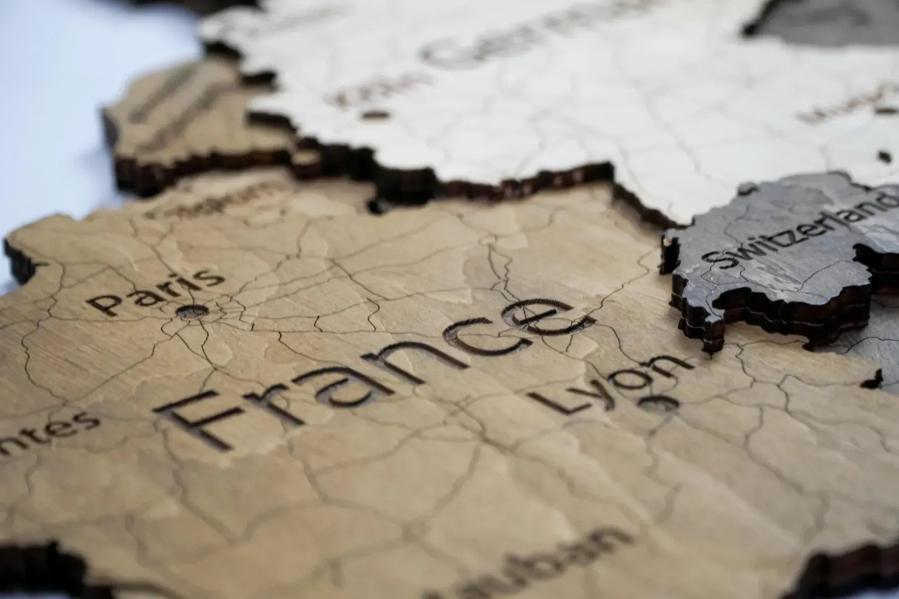 Карта Європи багатошарова колір Terra