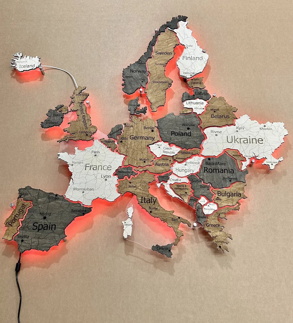 Карта Європи на акрилі з підсвіткою RGB між країнами колір Warm