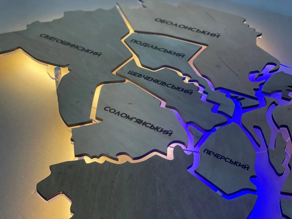 Карта міста Київ на акрилі, з підсвіткою між районами, колір Light Tree