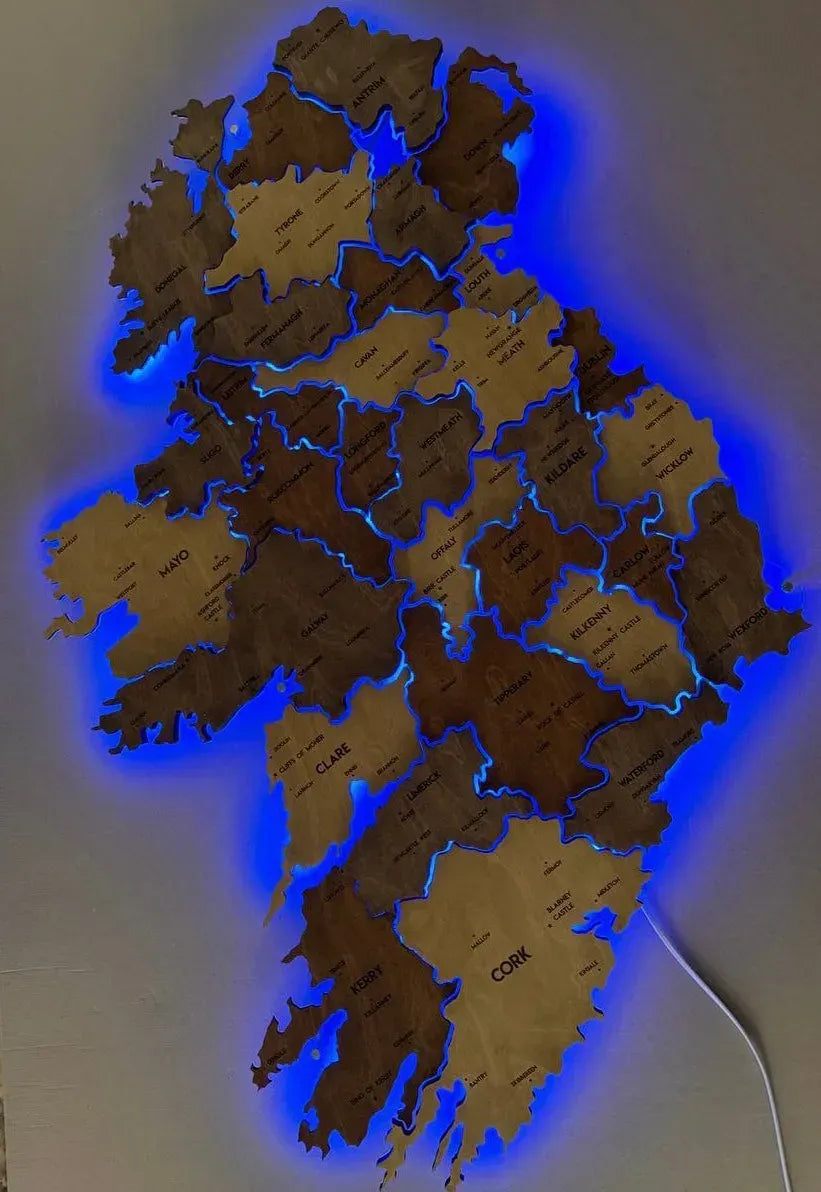 Багатошарова карта Ірландії на акрилі з підсвіткою між регіонами, колір Rosewood