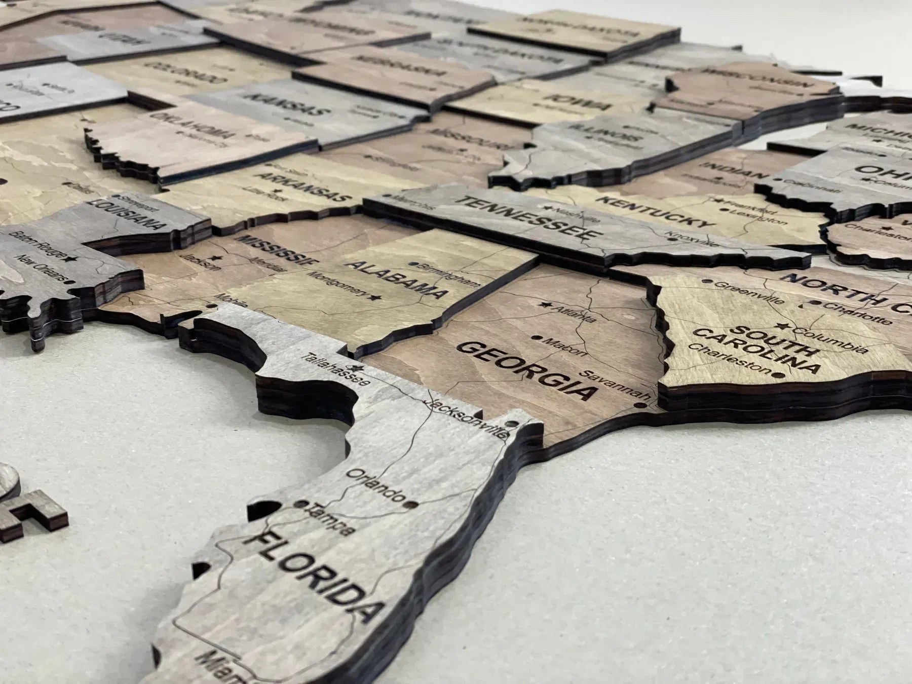 Карта США багатошарова з дорогами, колір Dark Nut