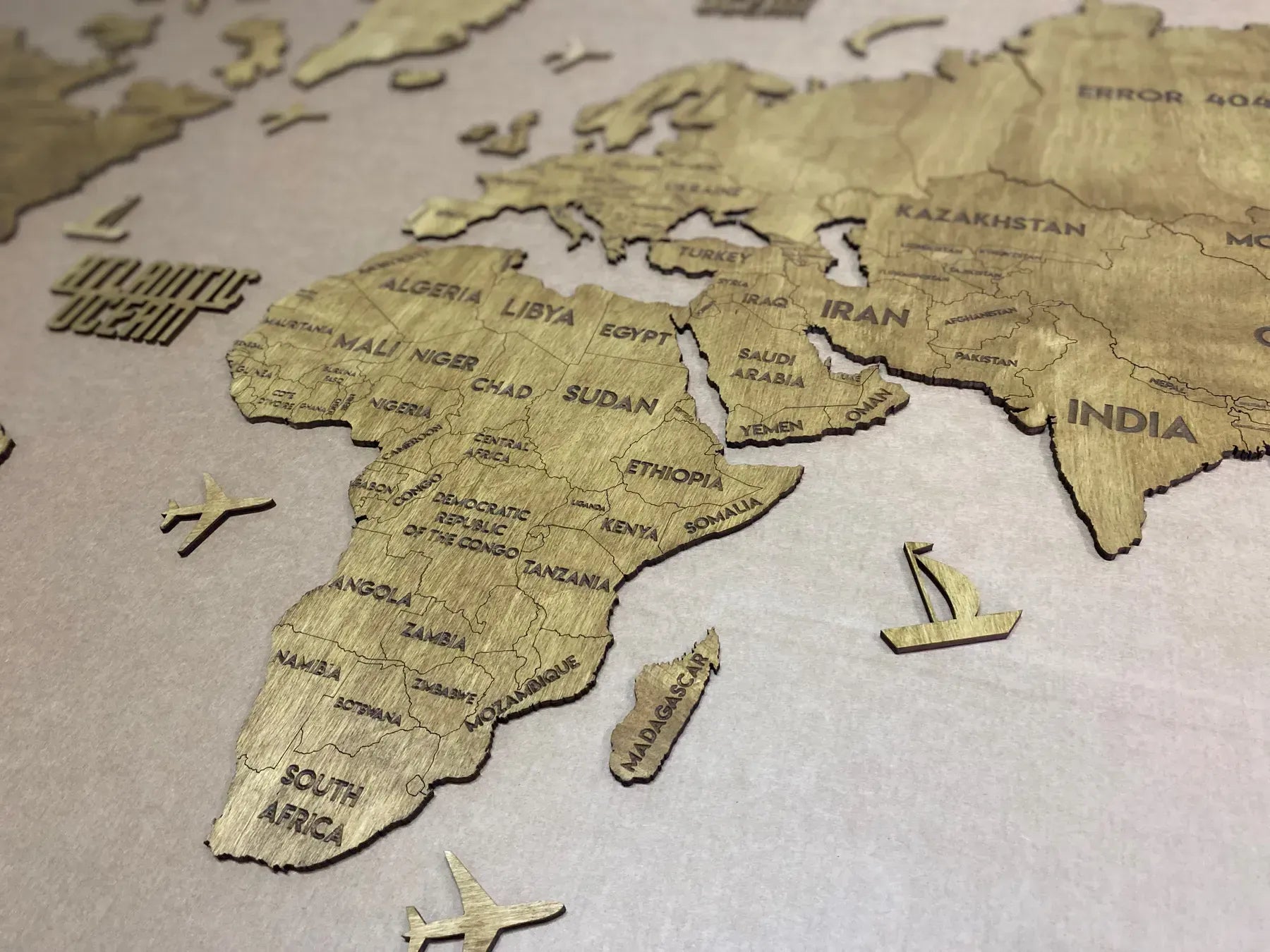 Одношарова карта світу колір Nut 3