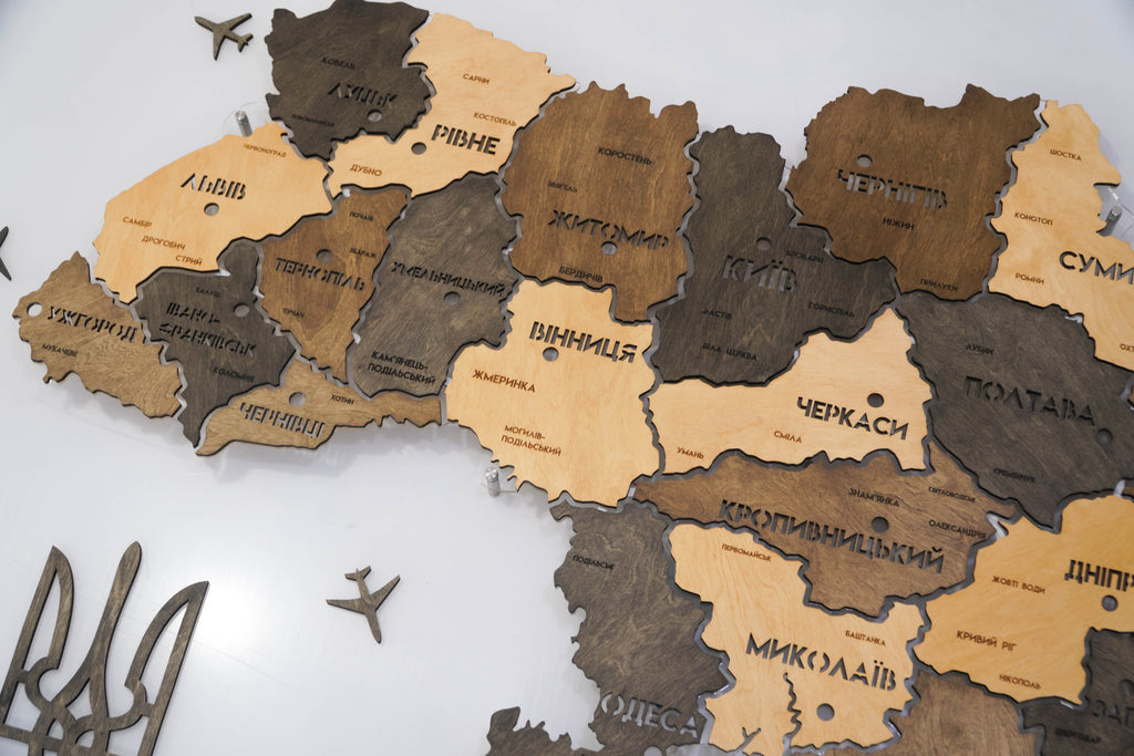 Карта України на акрилі з підсвіткою між областями, колір Brut