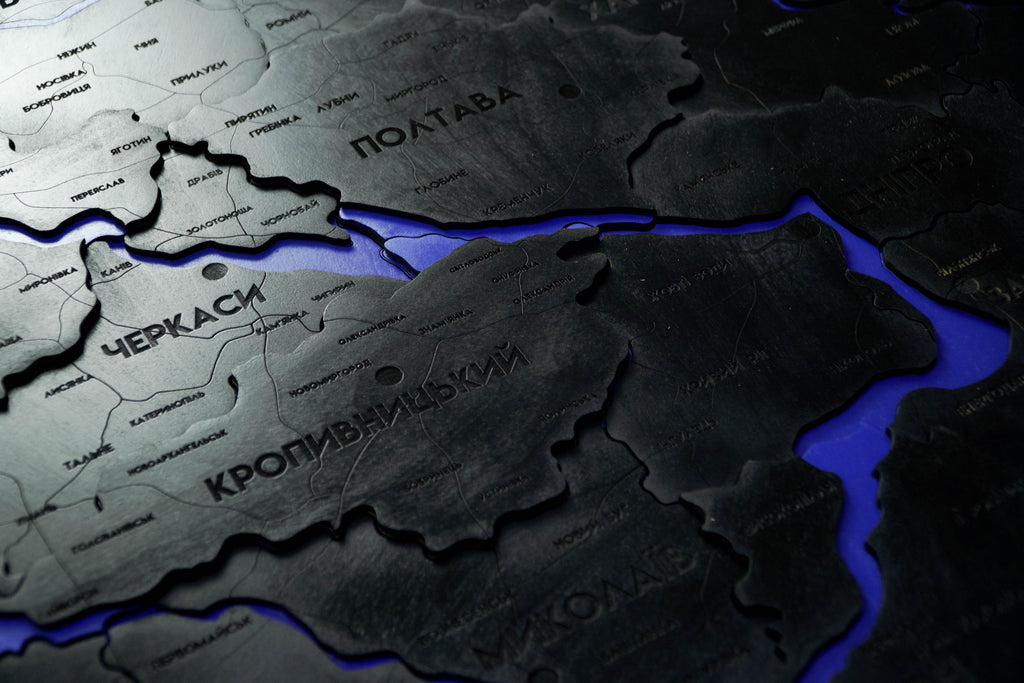 Деталізована карта України багатошарова 3D з річками колір Nero