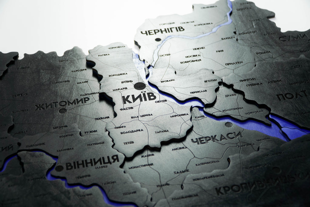 Деталізована карта України багатошарова 3D з річками колір Nero