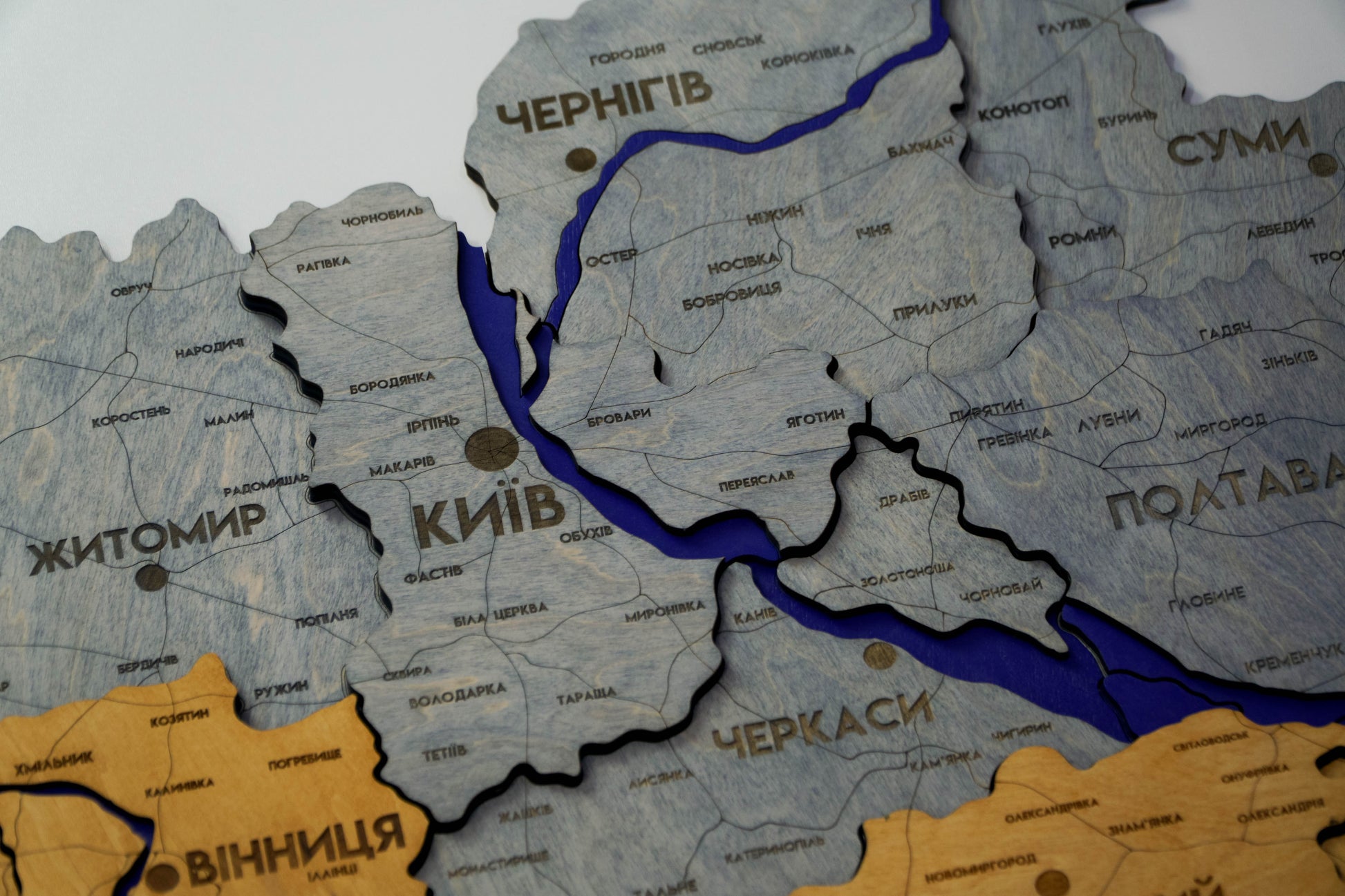 Деталізована карта України багатошарова 3D з річками колір Flag