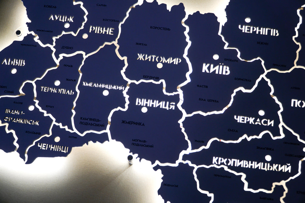 Карта України на акрилі з підсвіткою між областями колір White