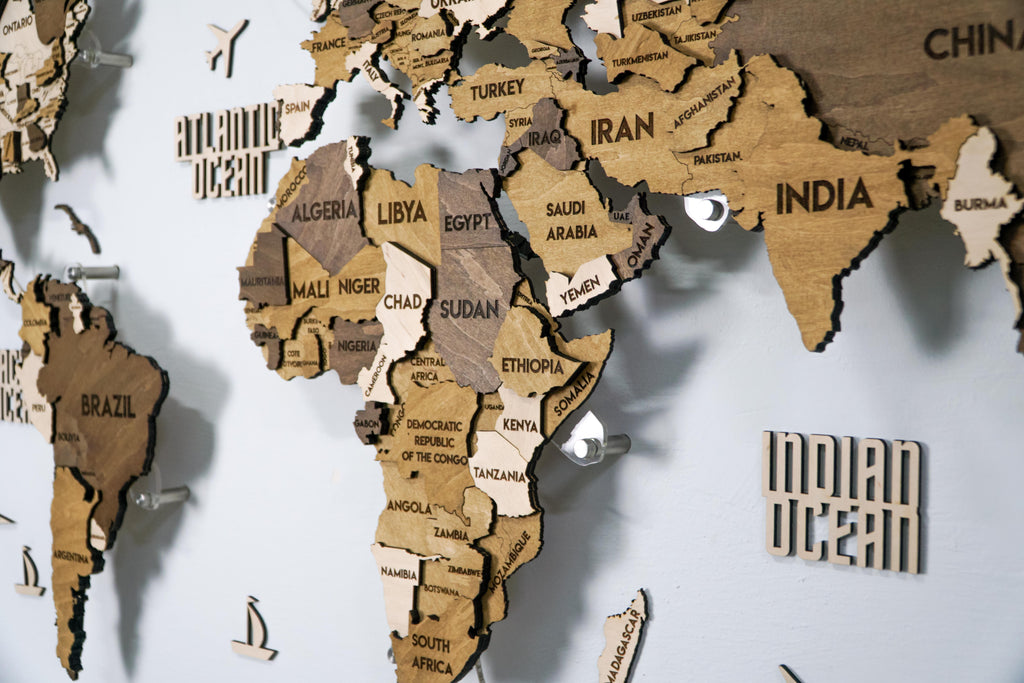 Багатошарова карта світу з підсвіткою RGB колір Terra