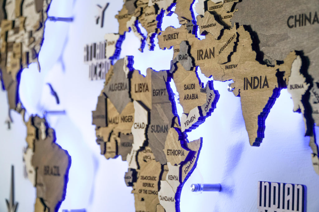 Багатошарова карта світу з підсвіткою RGB колір Terra