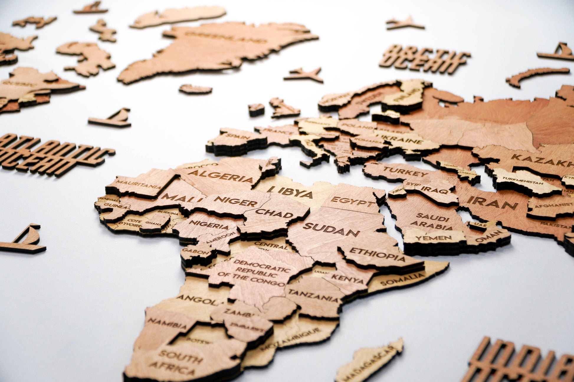 Багатошарова карта світу колір Sunrise