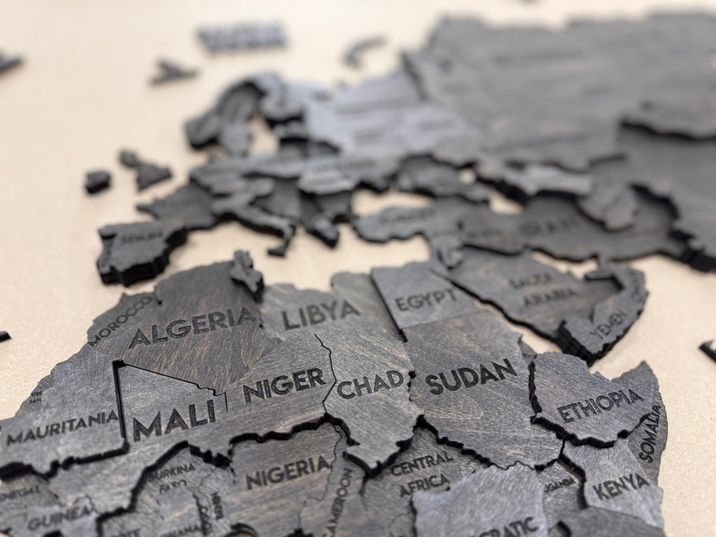 Багатошарова карта світу колір Dark