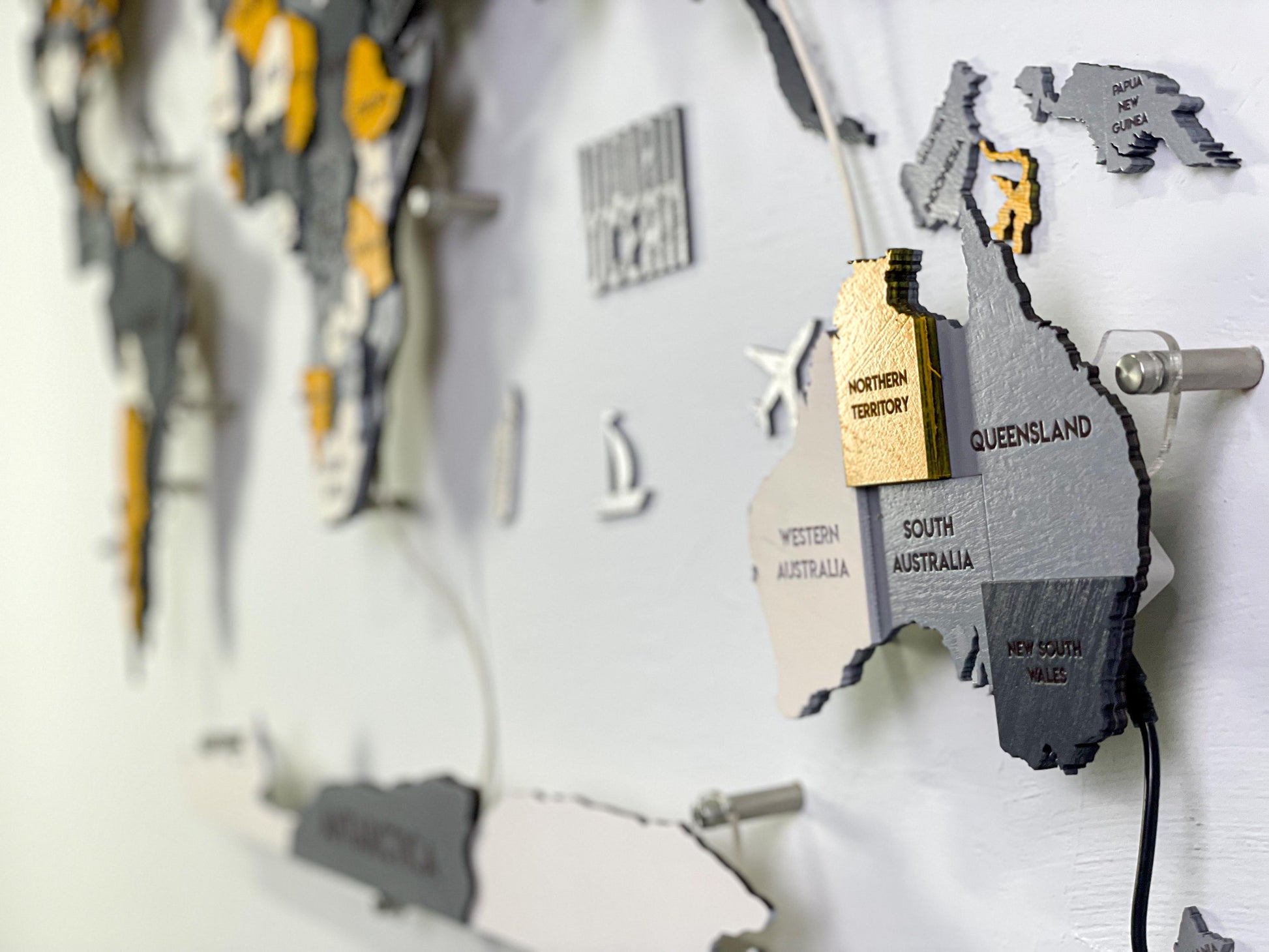 Багатошарова карта світу з підсвіткою RGB колір Urban