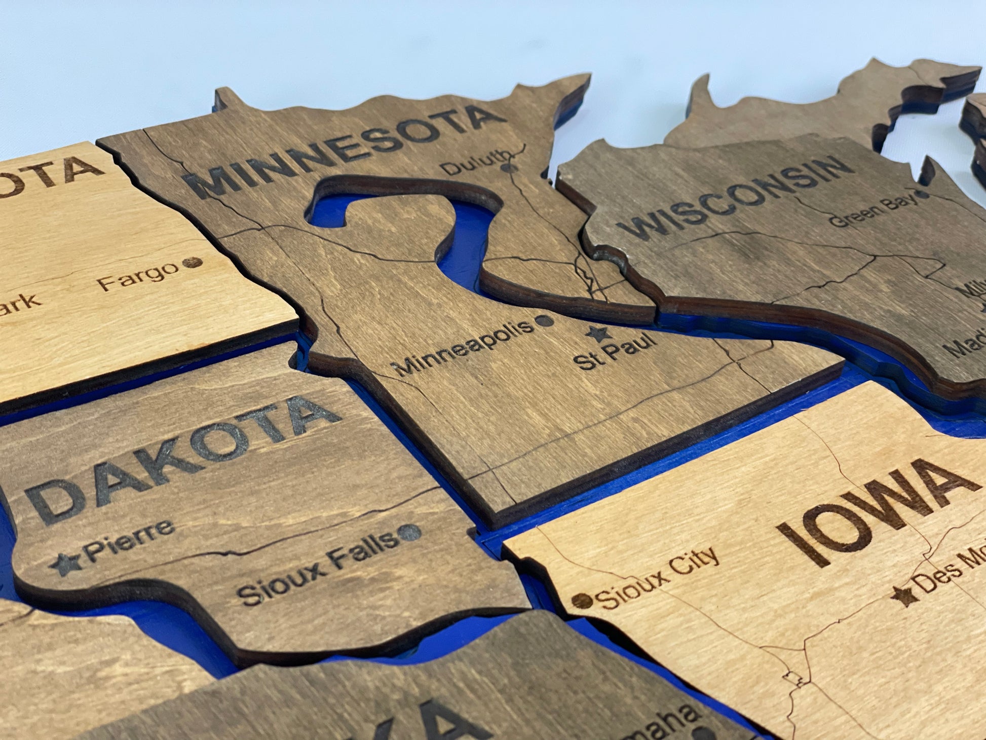 Багатошарова карта США з фарбованими річками та дорогами, колір Elis