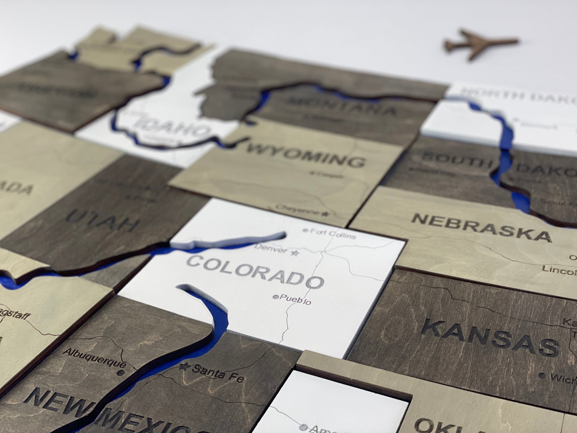 Багатошарова карта США з фарбованими річками та дорогами, колір Black&White