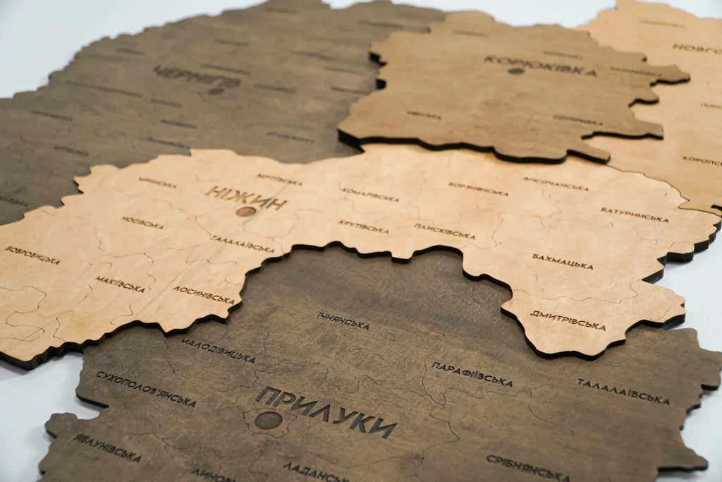 Багатошарова карта Чернігівської області з дерева, колір Палісандр