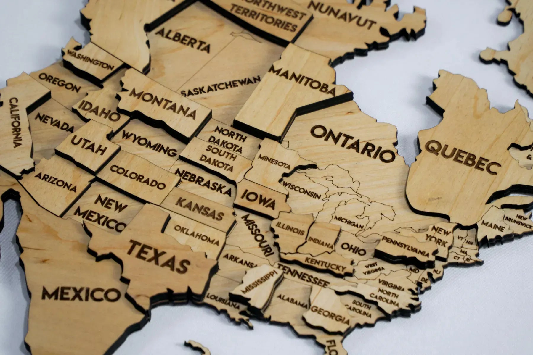 Багатошарова карта світу колір Natural