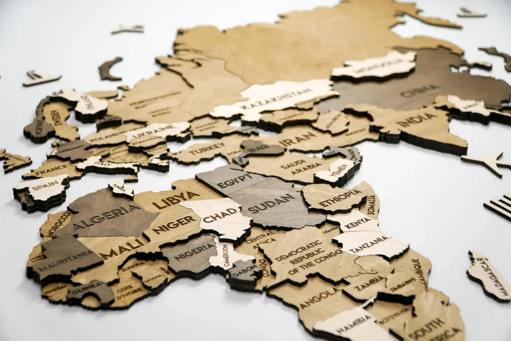 Багатошарова карта світу колір Terra