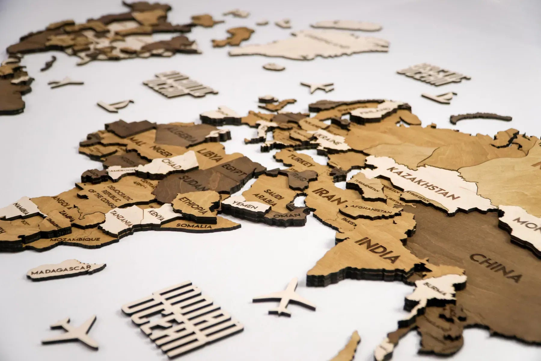 Багатошарова карта світу колір Terra