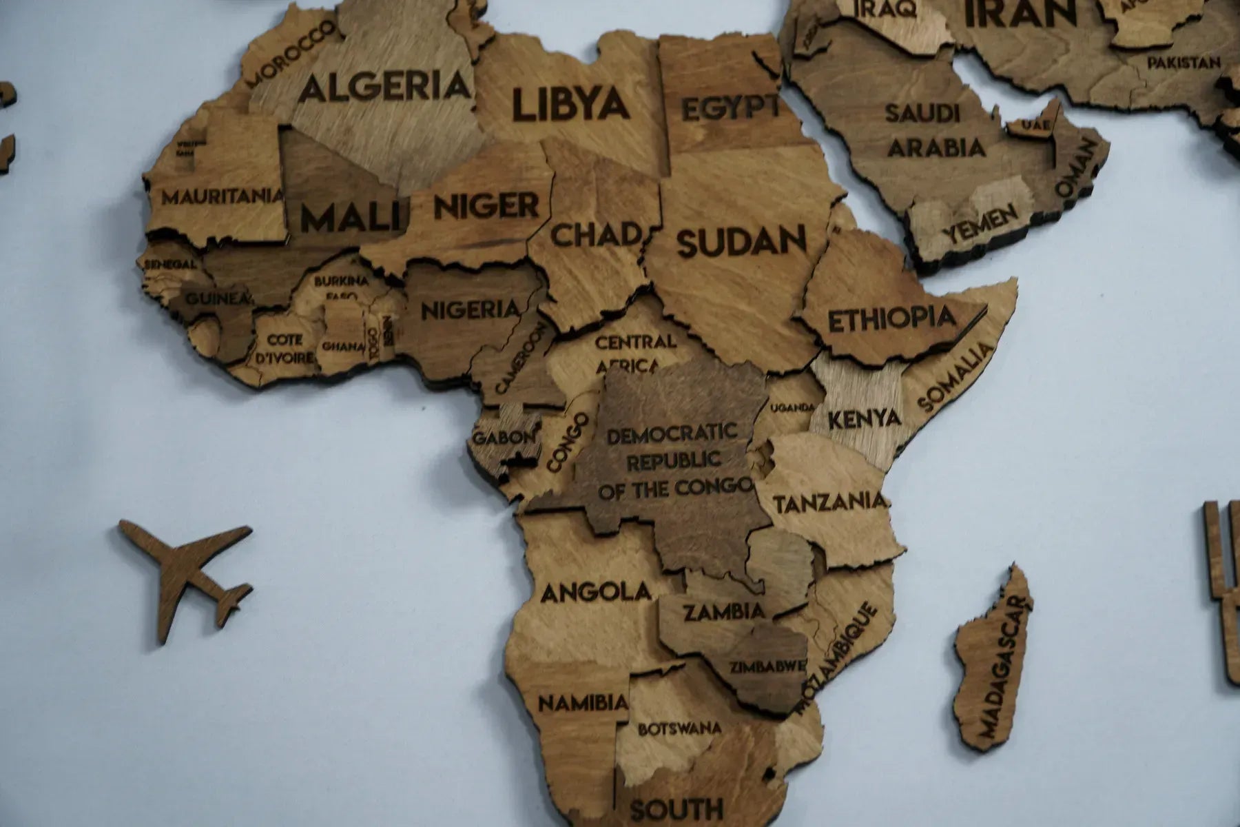 Багатошарова карта світу палітра Brown