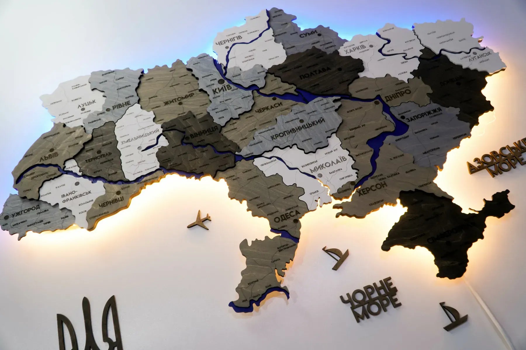 Карта України багатошарова 3D з підсвіткою колір Loft