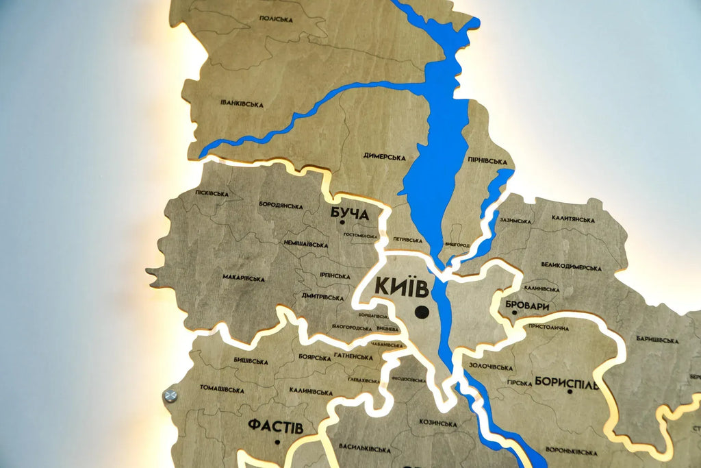 Карта Київської області на акрилі, з підсвіткою між районами, колір Light Tree