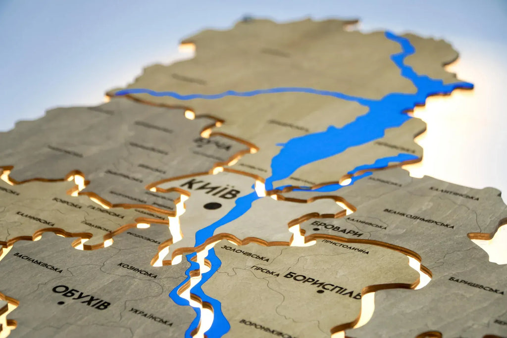 Карта Київської області на акрилі, з підсвіткою між районами, колір Light Tree