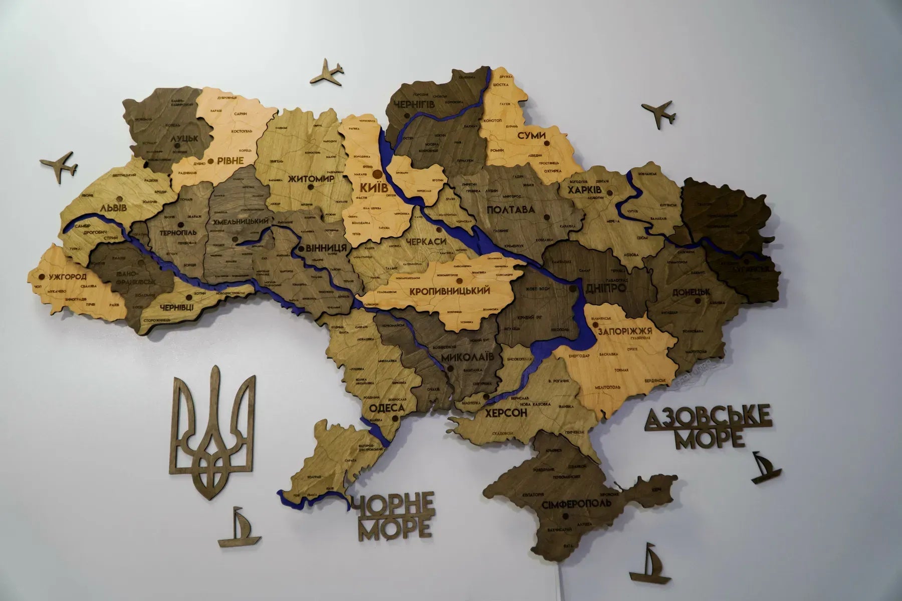 Карта України багатошарова 3D з підсвіткою колір Elis