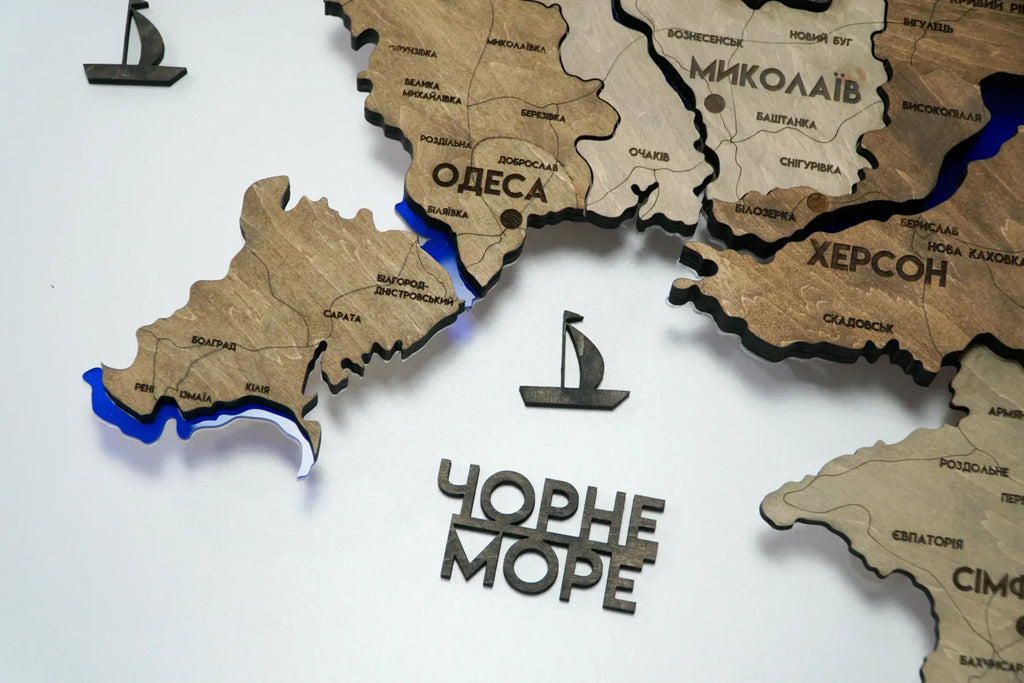 Деталізована карта України з підсвіткою річок та по контуру колір Liberty