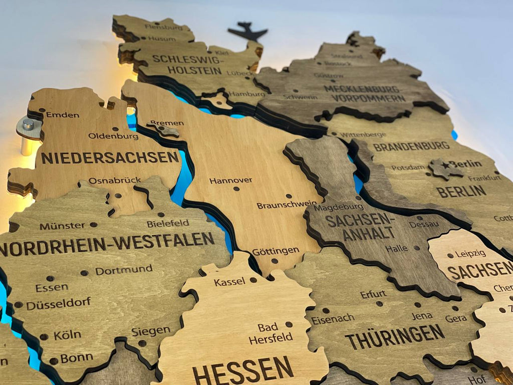 Багатошарова карта Німеччини з підсвіткою річок колір Elis