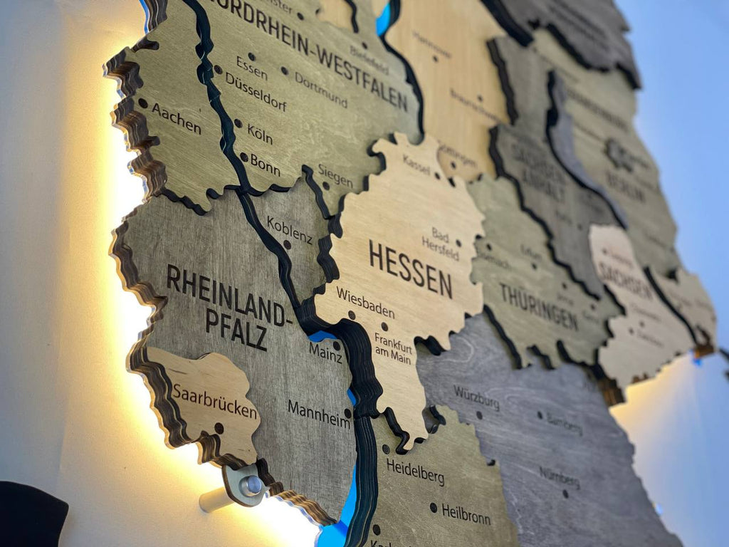 Багатошарова карта Німеччини з підсвіткою річок колір Elis