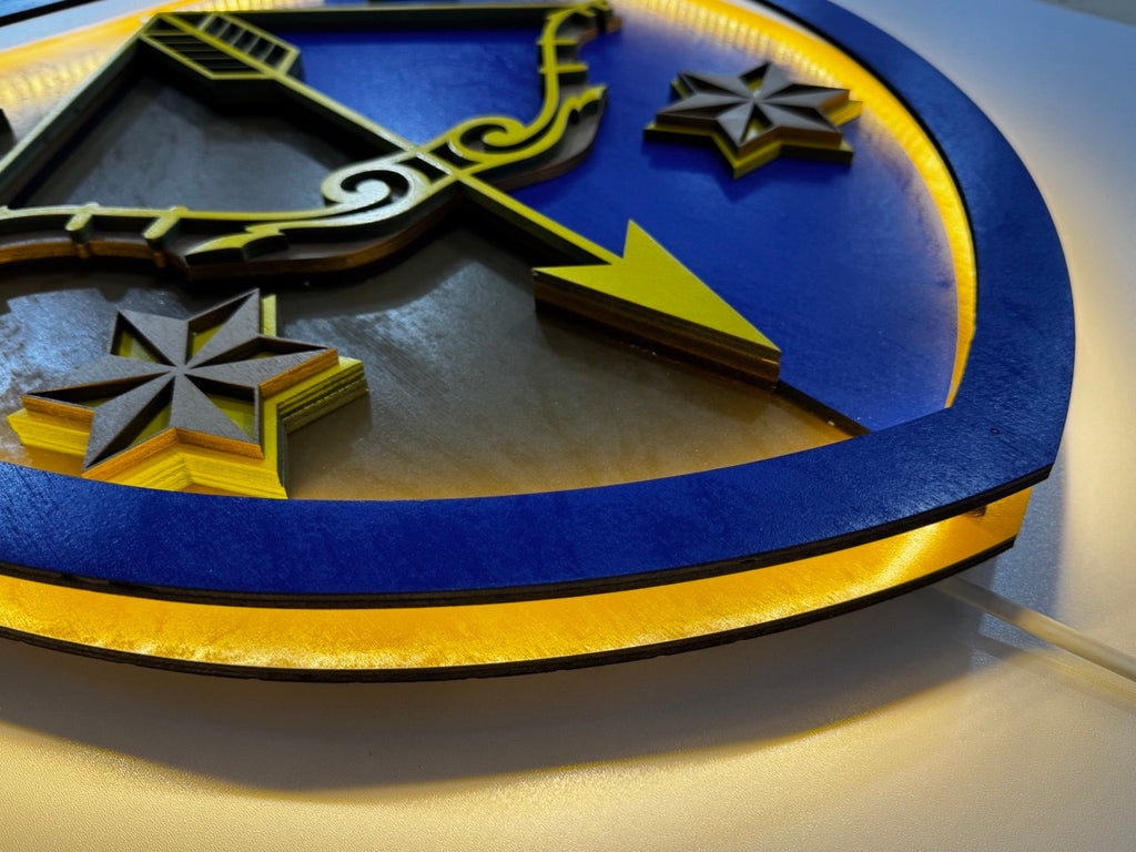Персоналізований настінний герб з підсвіткою 1