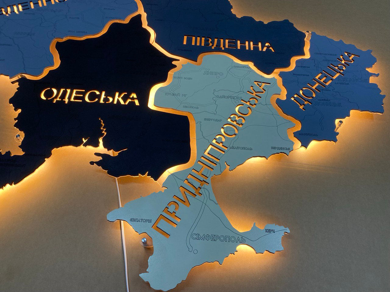 Індивідуальна карта залізничних шляхів України з LED-підсвіткою